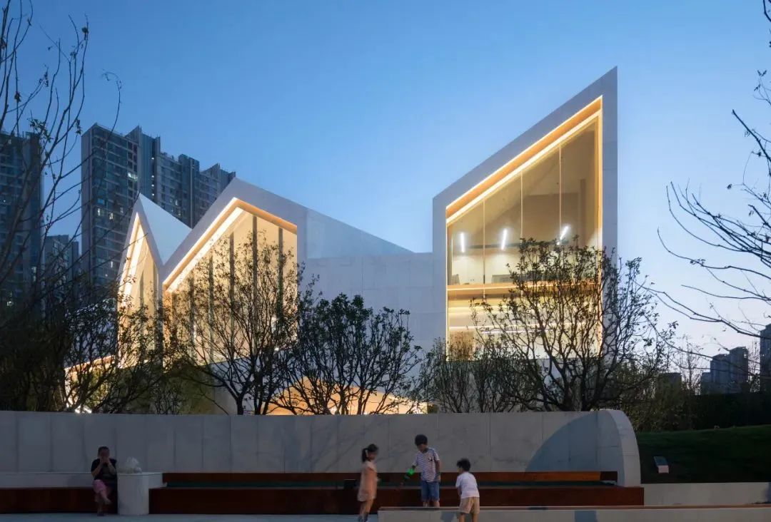 折叠乐园汉口万科城市展厅及幼儿园丨中国武汉丨一树建筑工作室-15