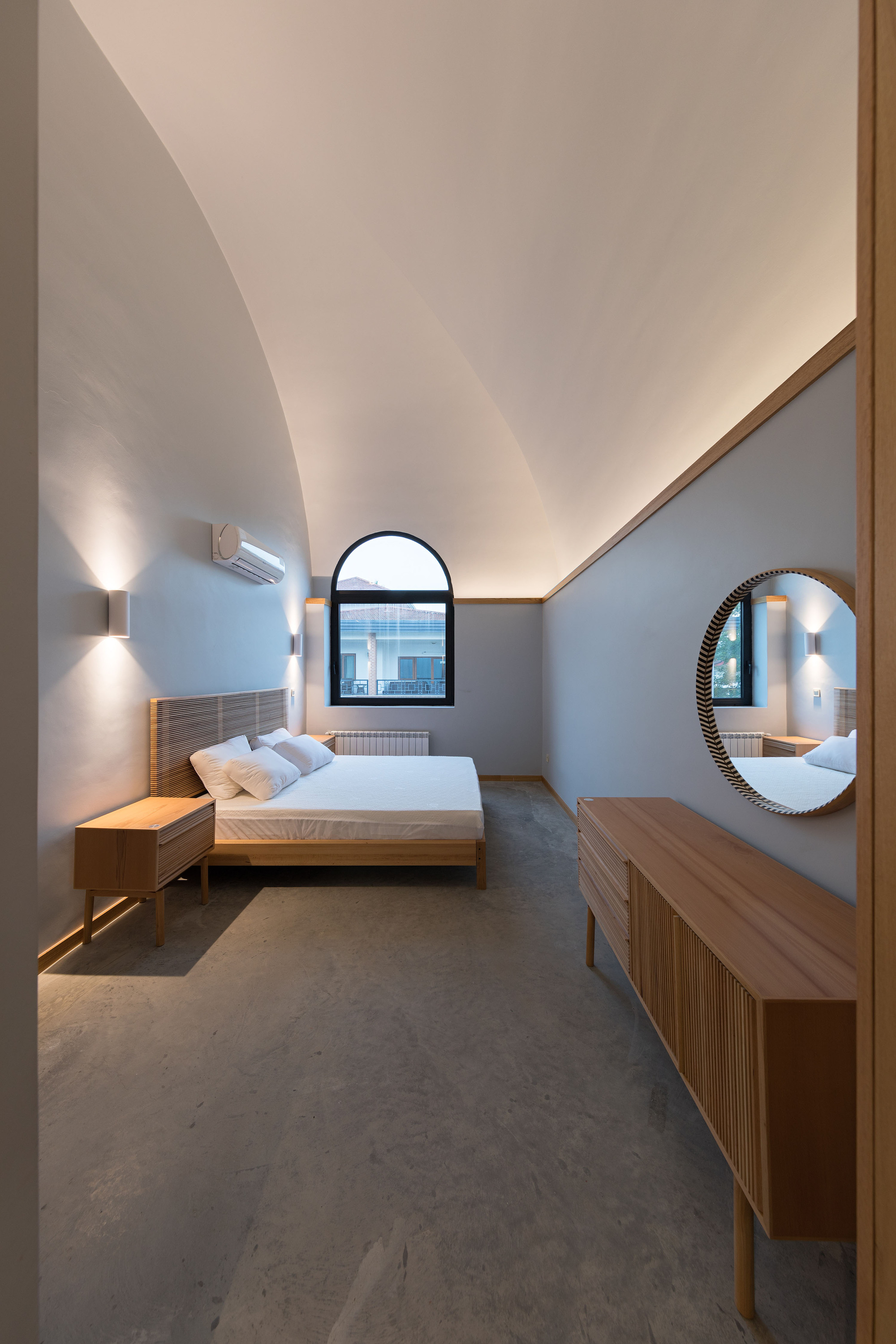 保险库在保险库别墅上丨伊朗丨KRDS-40