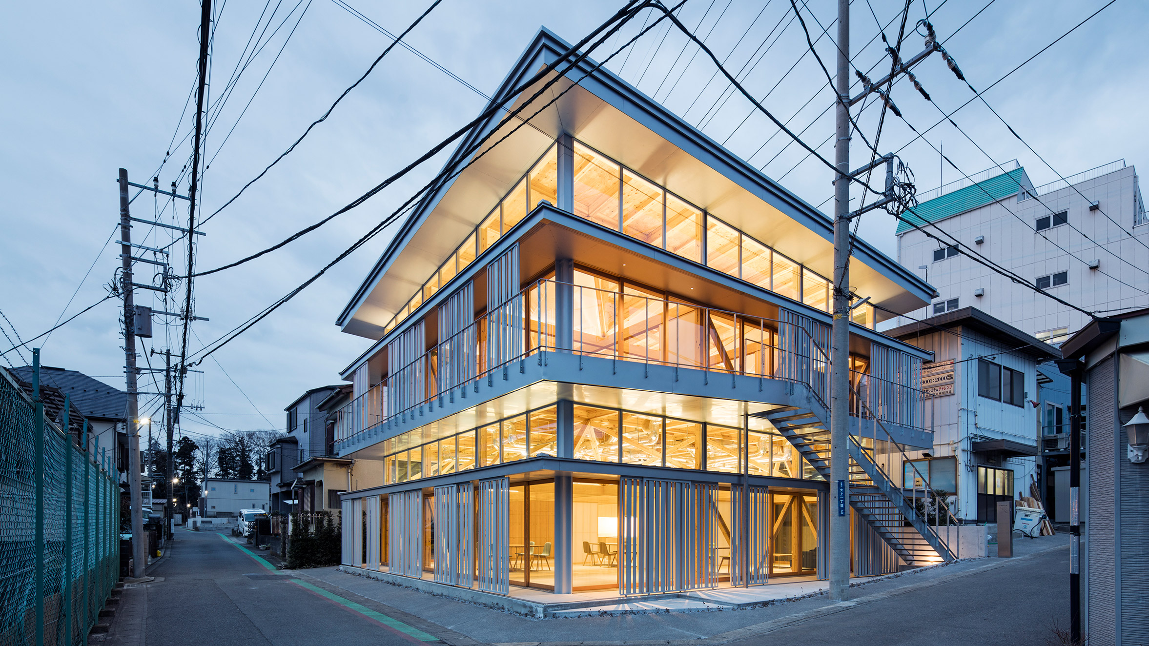 Removable walls offer endless layouts for Aki Hamada's community space-0