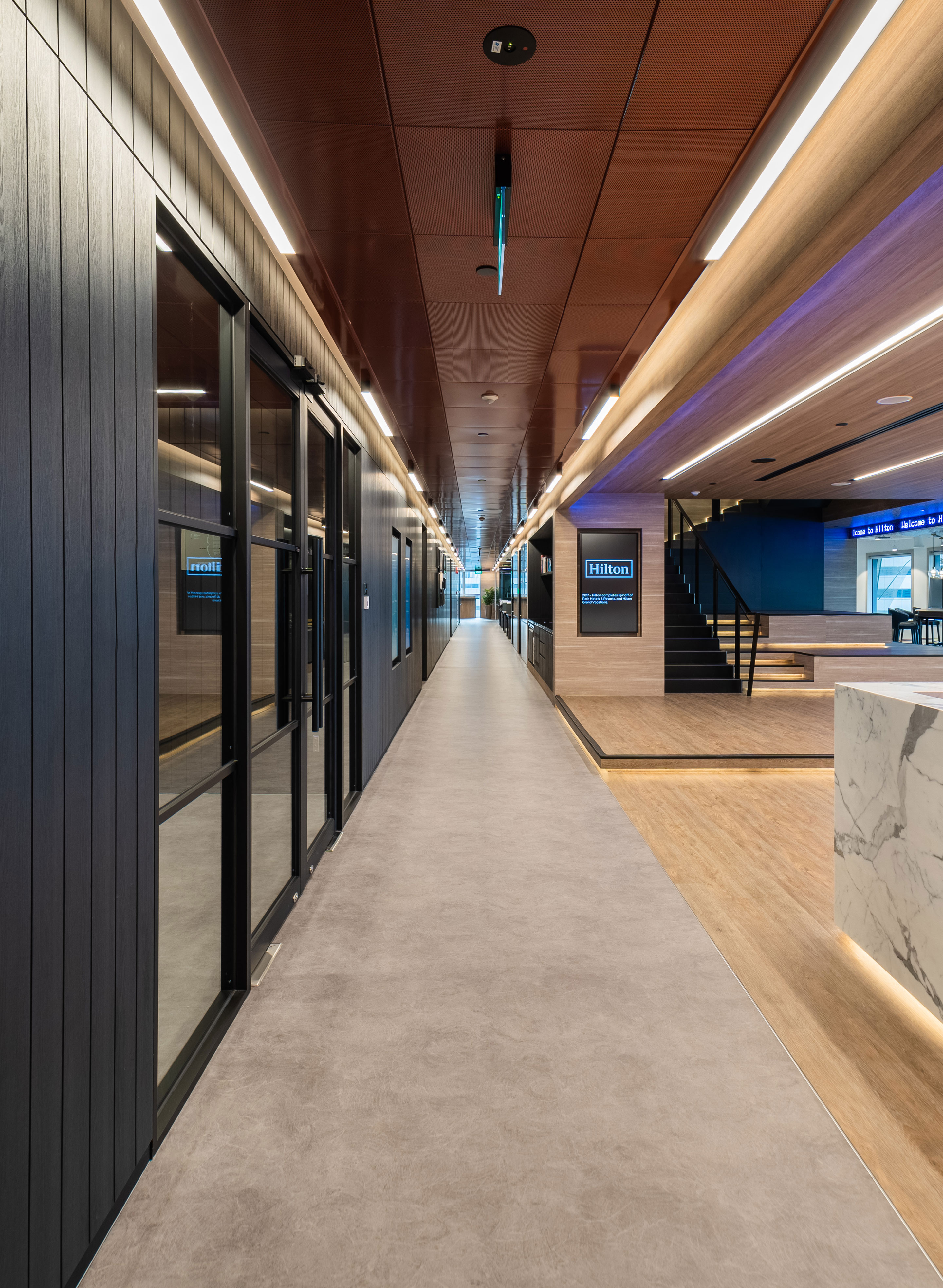 Hilton 办公室设计-49