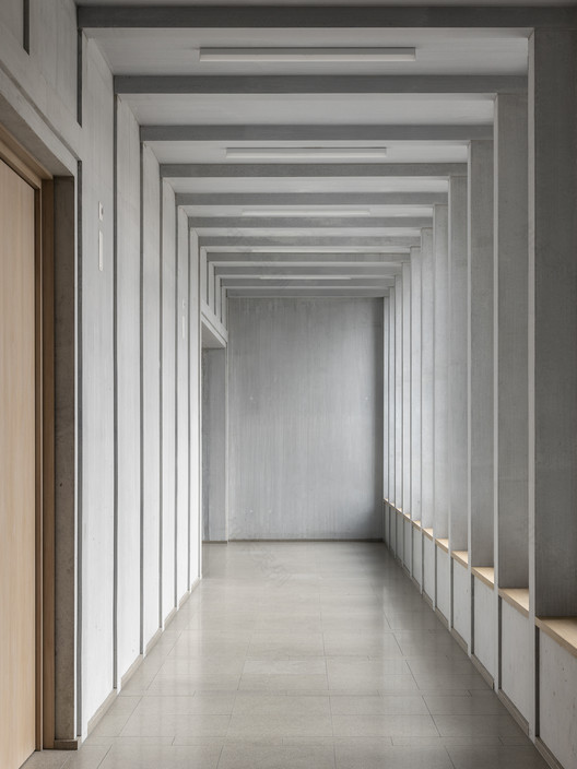 瑞士利希腾斯坦的 Balzers 体育场馆室内翻新-20