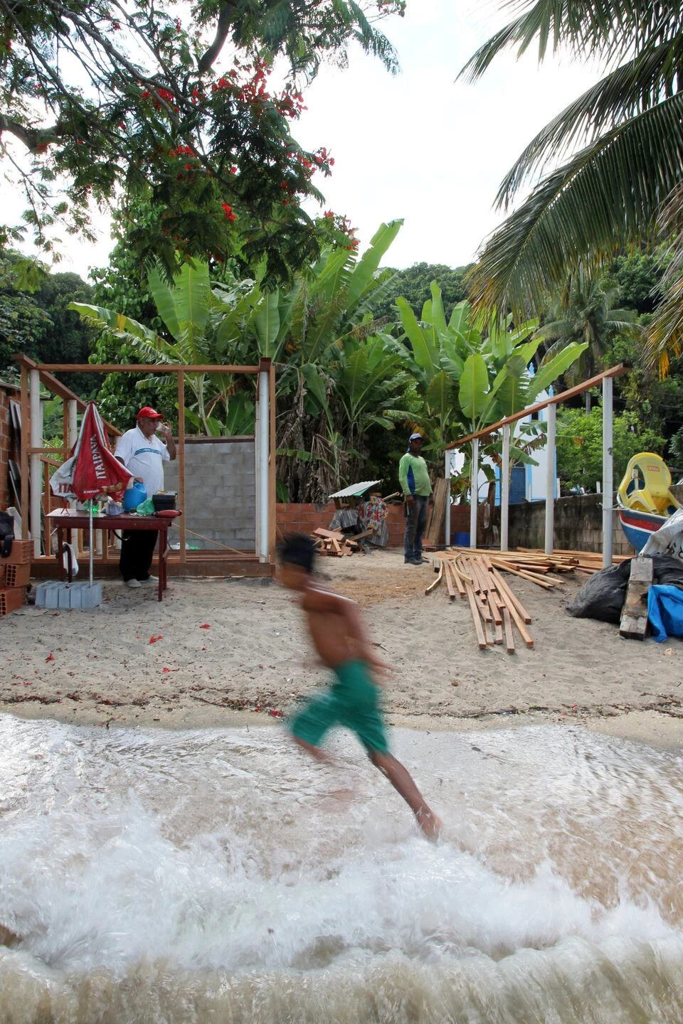 Beach kiosk and boat refuge-23