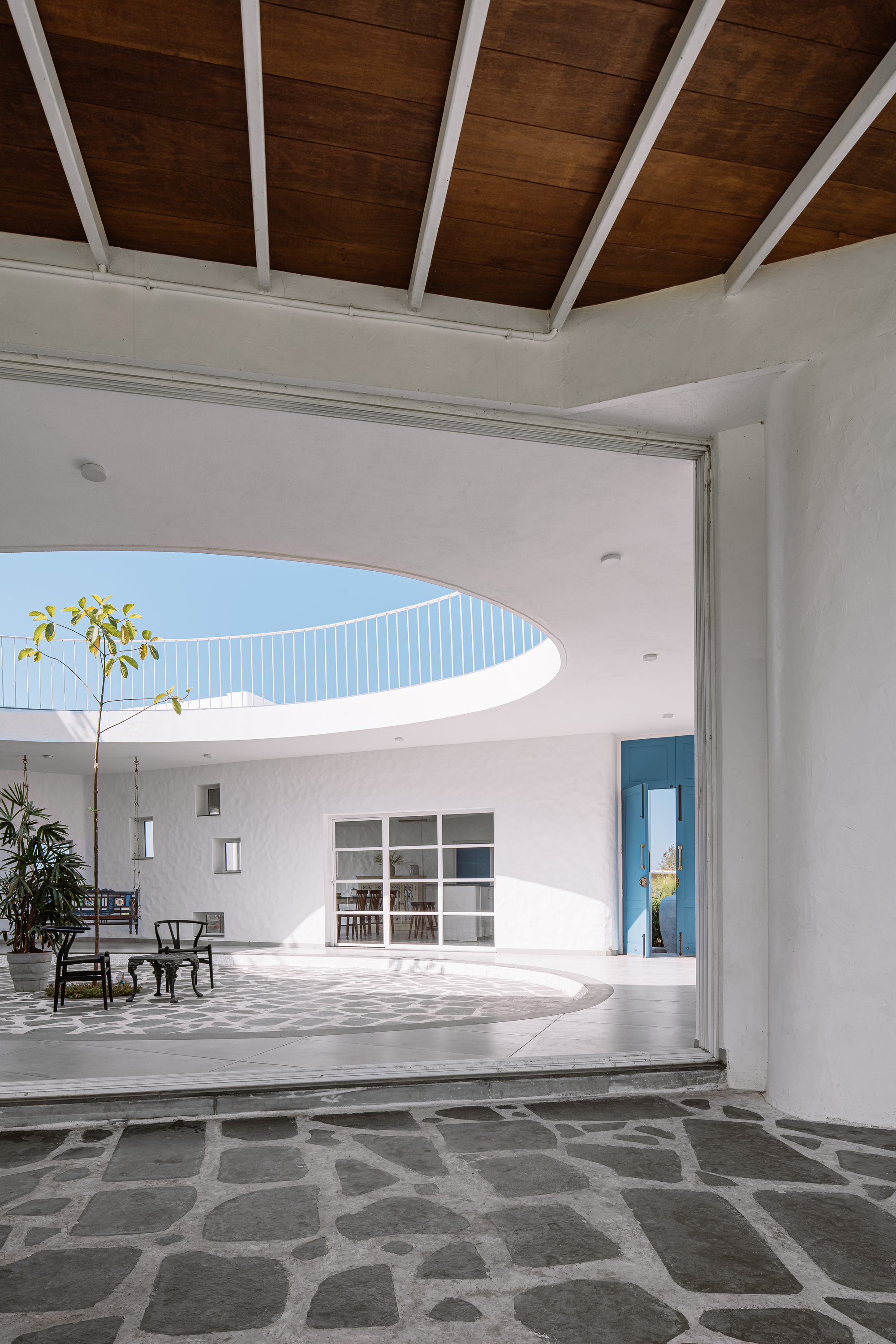 草地中的周末度假屋丨印度丨SAK Designs-15