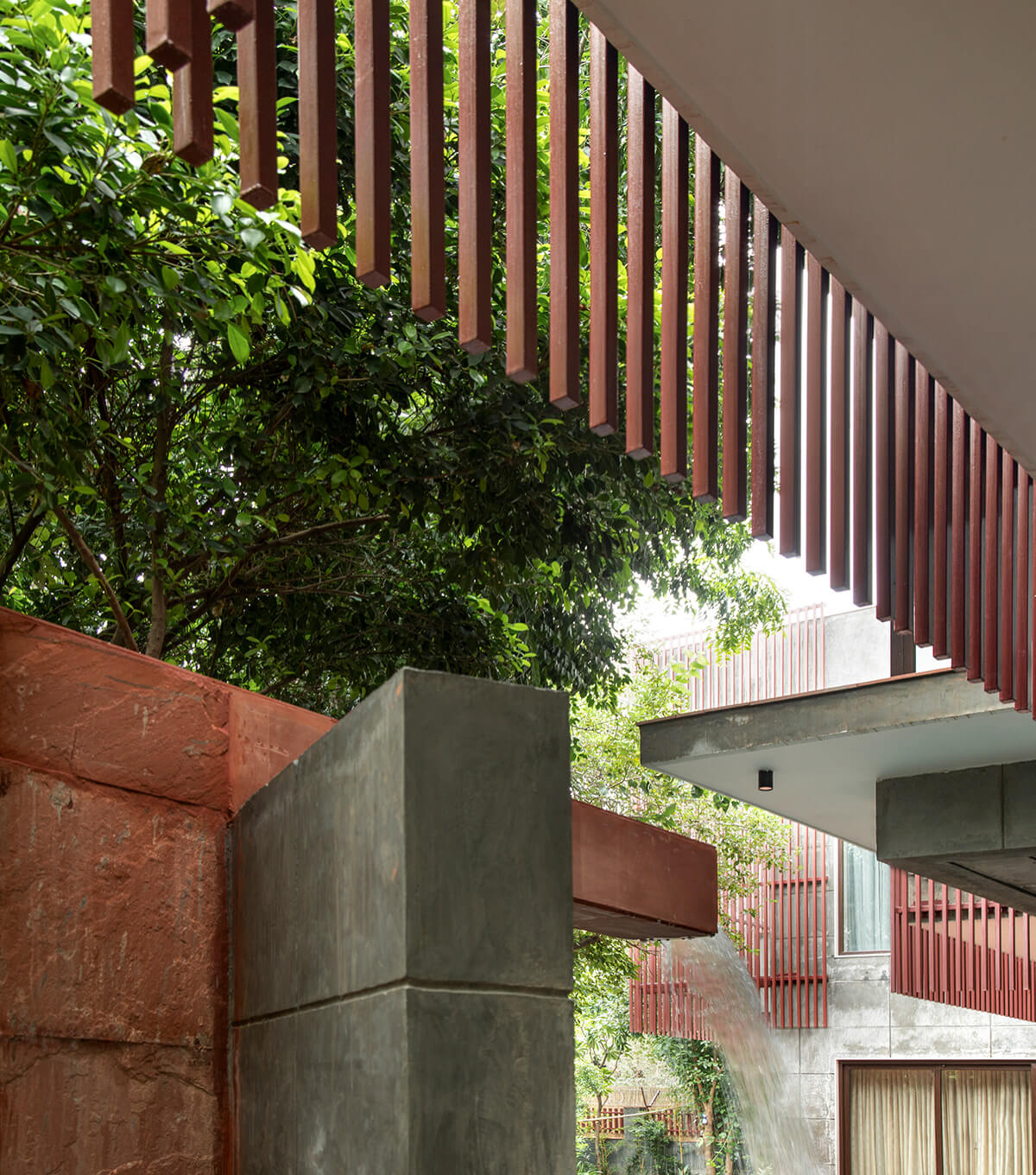 House With 49 Trees RENESA-24