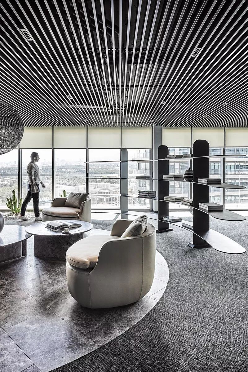 高级灰设计美学 | 简约纯粹,永恒的魅力-77