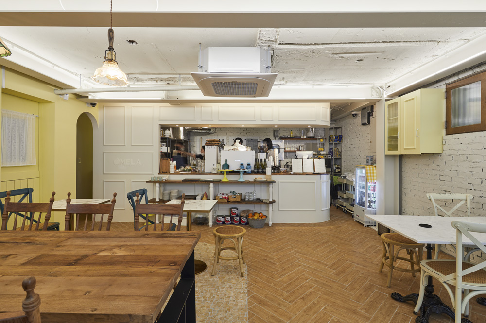 白色木质打造舒适住宅，Mela 设计师的 19 平米奇迹-6