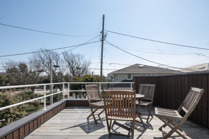 開放感に満ちた空間 子育てを想定して建てられたどこにいても家族がつながる住まい | Style of Life | 100%LiFE-7