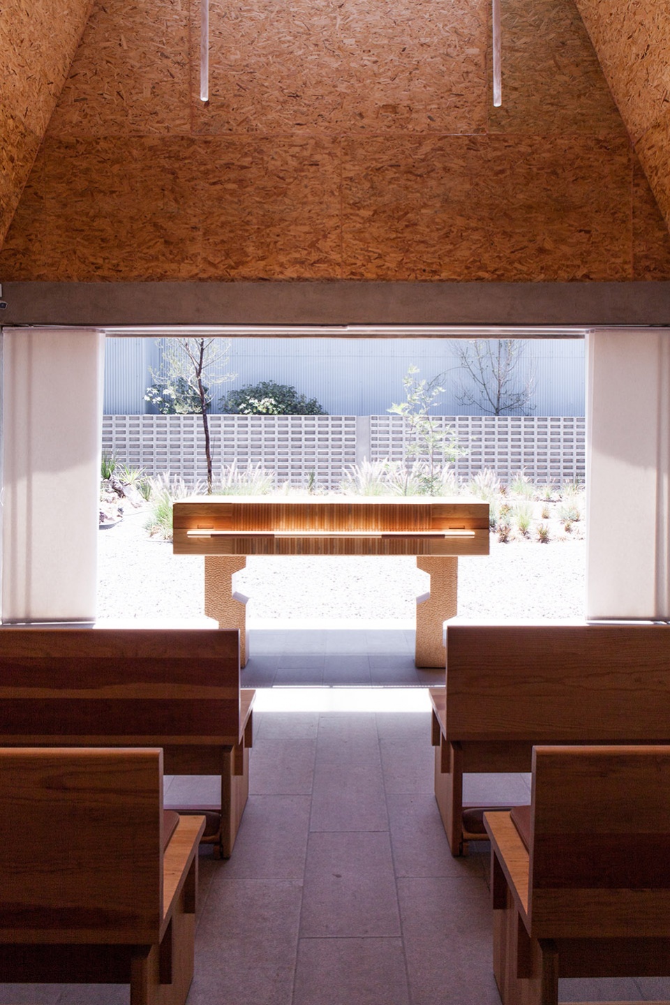 短暂生命的隐喻 · Kerena 殡仪馆的深刻感知设计丨墨西哥丨MYT+GLVDK 事务所-13