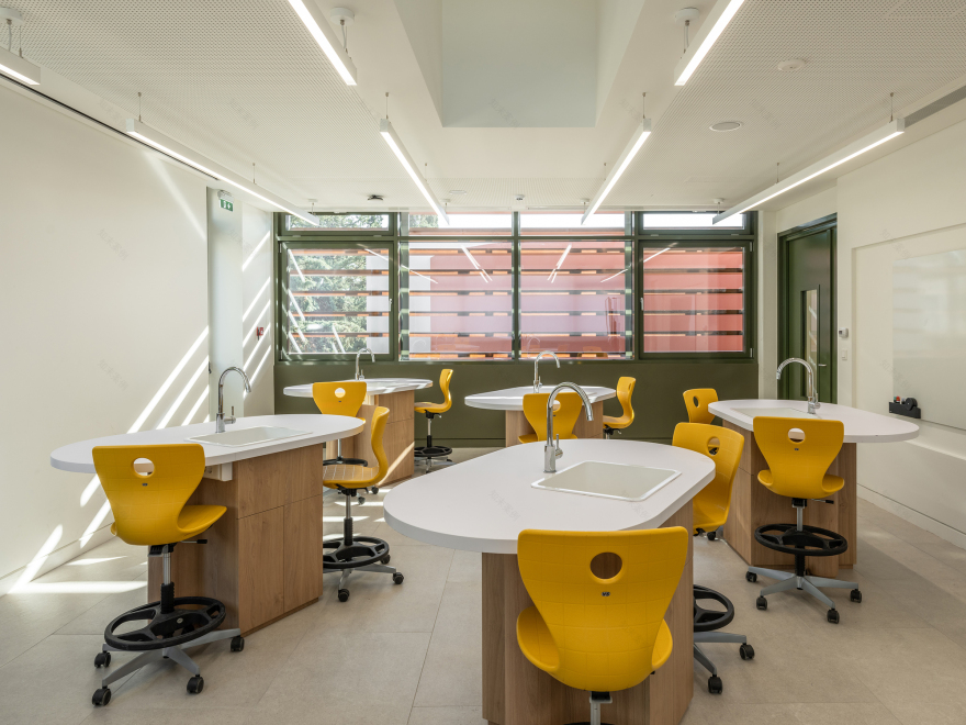 Pinewood International School-Anatolia College / A.N. Tombazis & Associates Architects + Micromega Architecture & Strategies-35