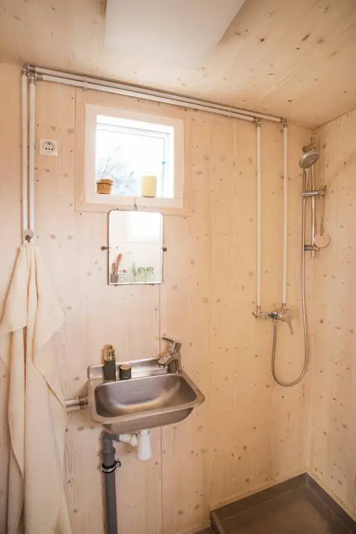 德国 KOOP Mobile Holzbausysteme 的灰色木屋 Hytte | 自然与舒适的完美结合-14