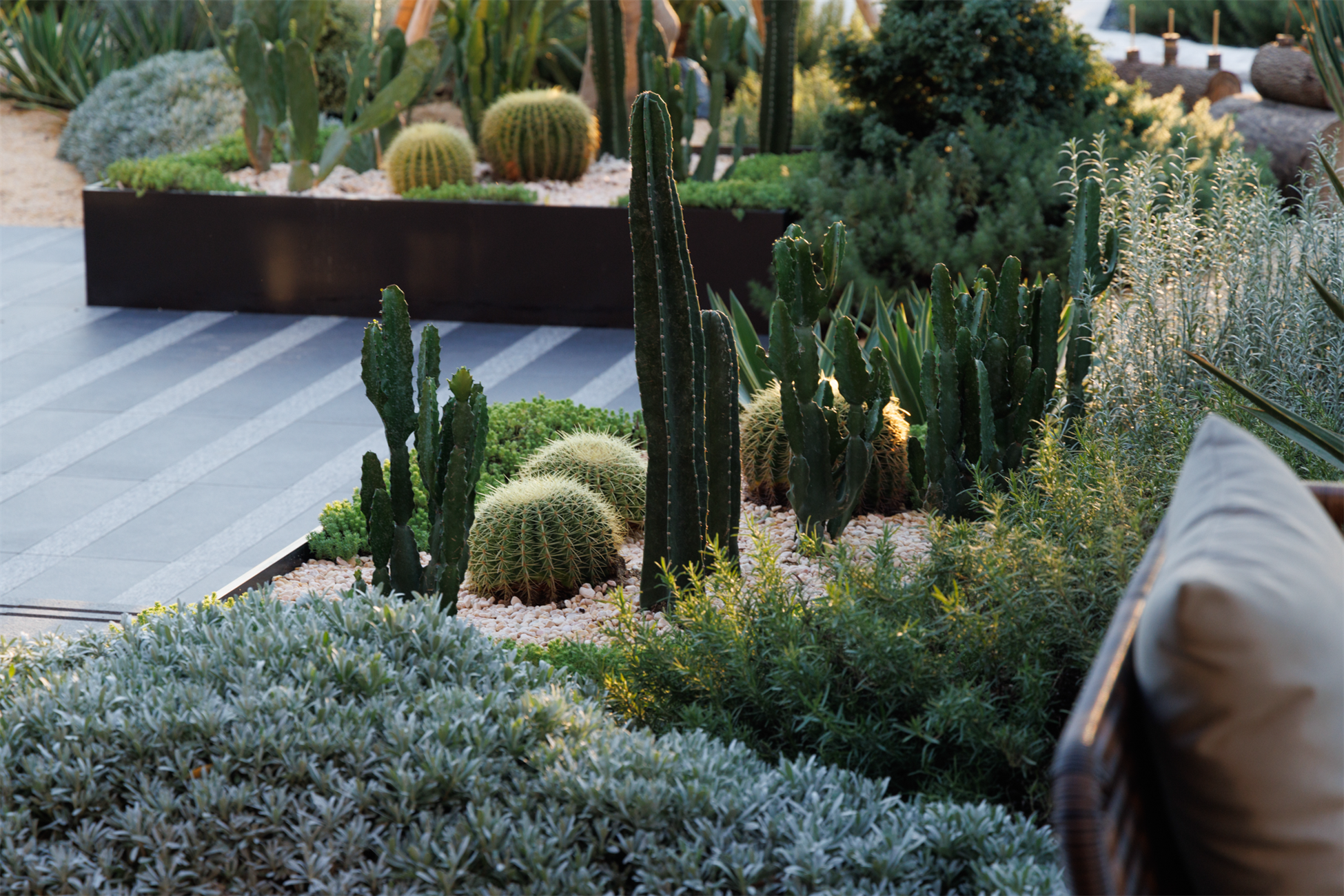 万科檐语间：城市中的原野 公园里的商业 / ROXin容心设计-51