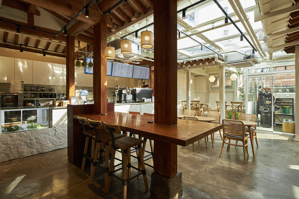 韩屋风格 18 坪咖啡厅室内设计案例解析-9