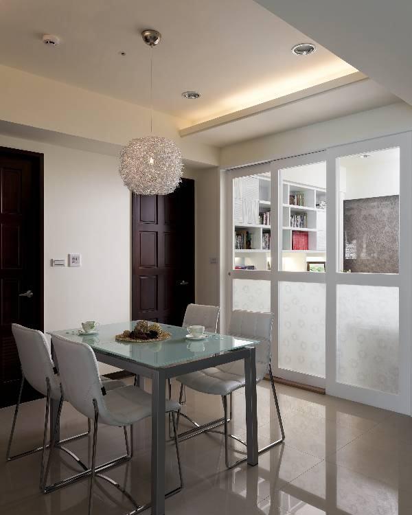 30 坪空间收纳魔法，一家五口温馨宜居-10