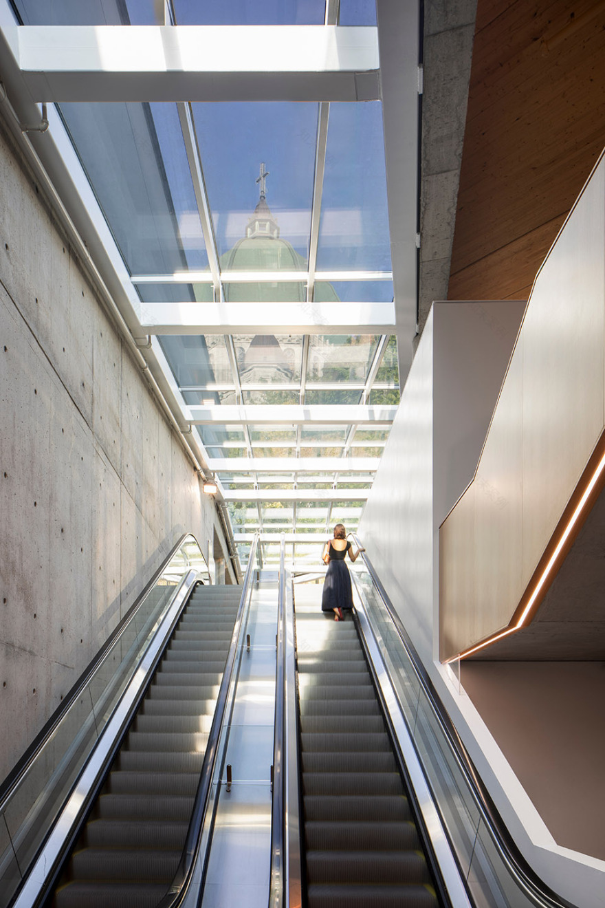 圣若瑟大殿的新访客亭丨加拿大魁北克丨Lemay-24