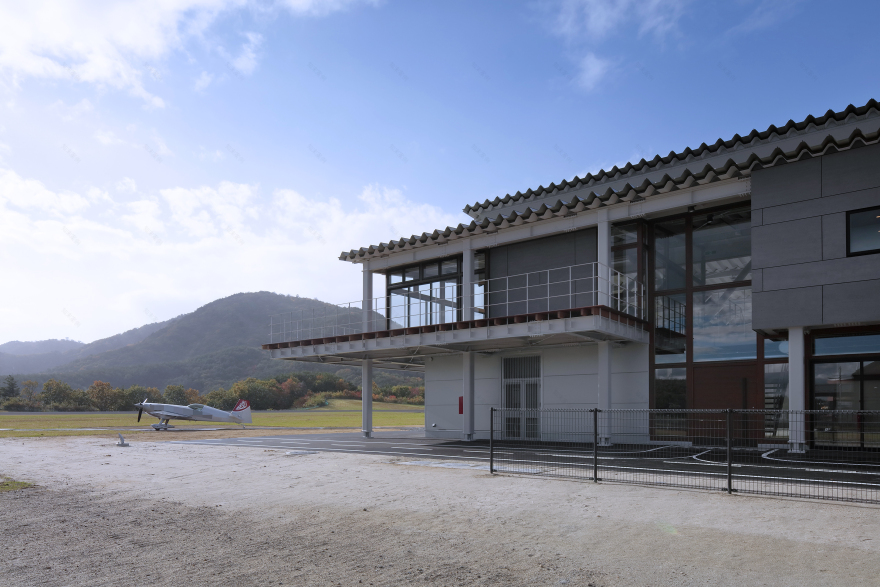 Hanger 1 航空機展示場丨日本福岛丨FEDL (Far East Design Lab.)-36