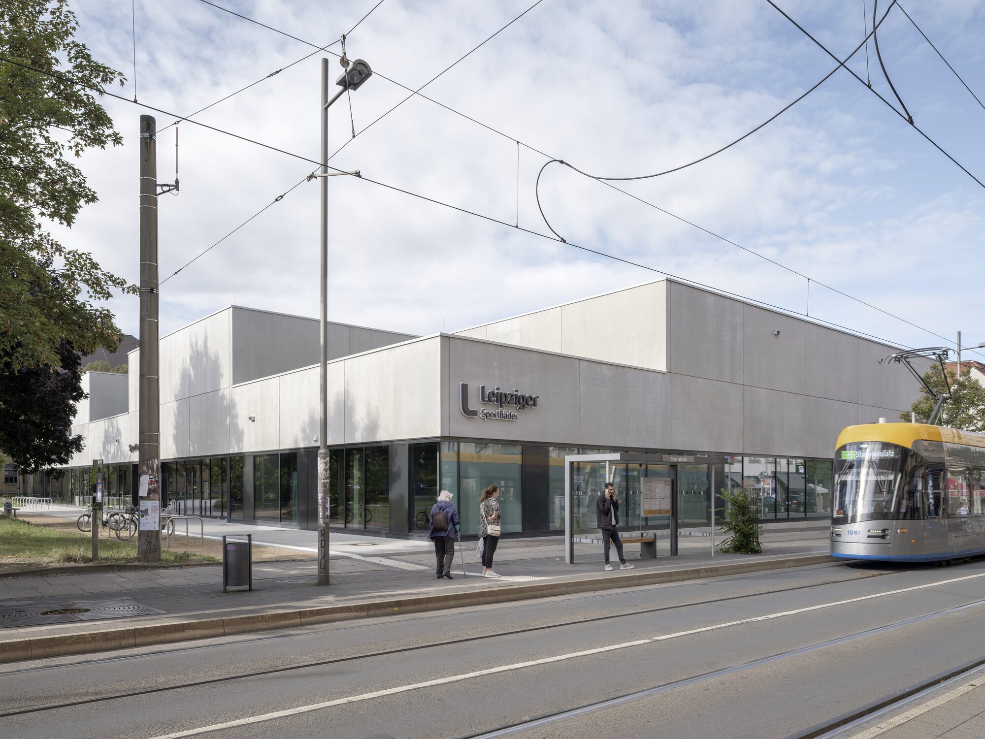 Sportbad am Rabet Modular Swimming Facility / gmp Architects-35