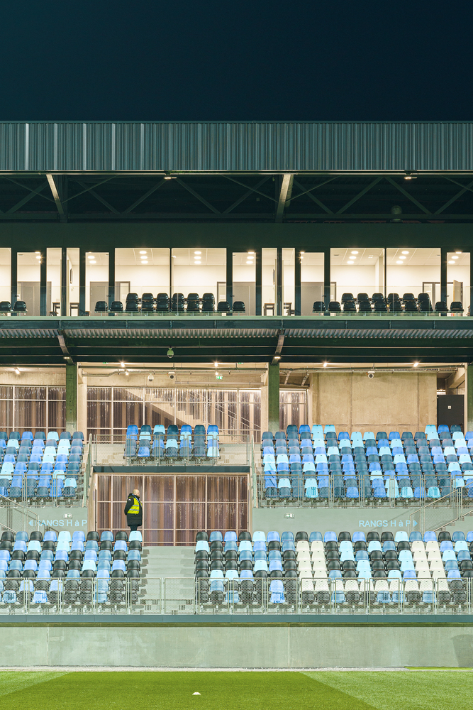 Tribut Stadium 足球场丨法国-43