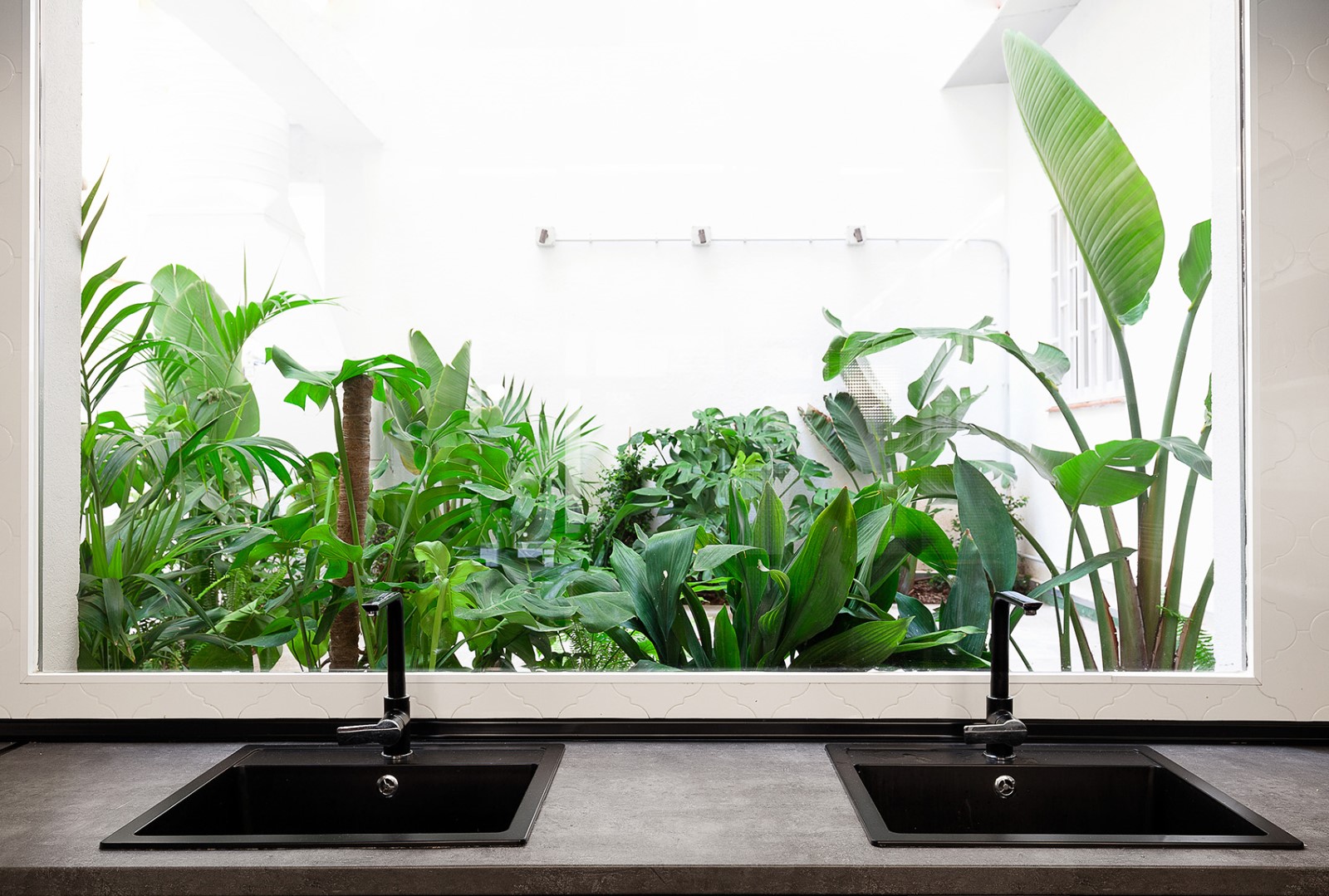 2060牛顿青年旅社，马德里 / Wanna One-35