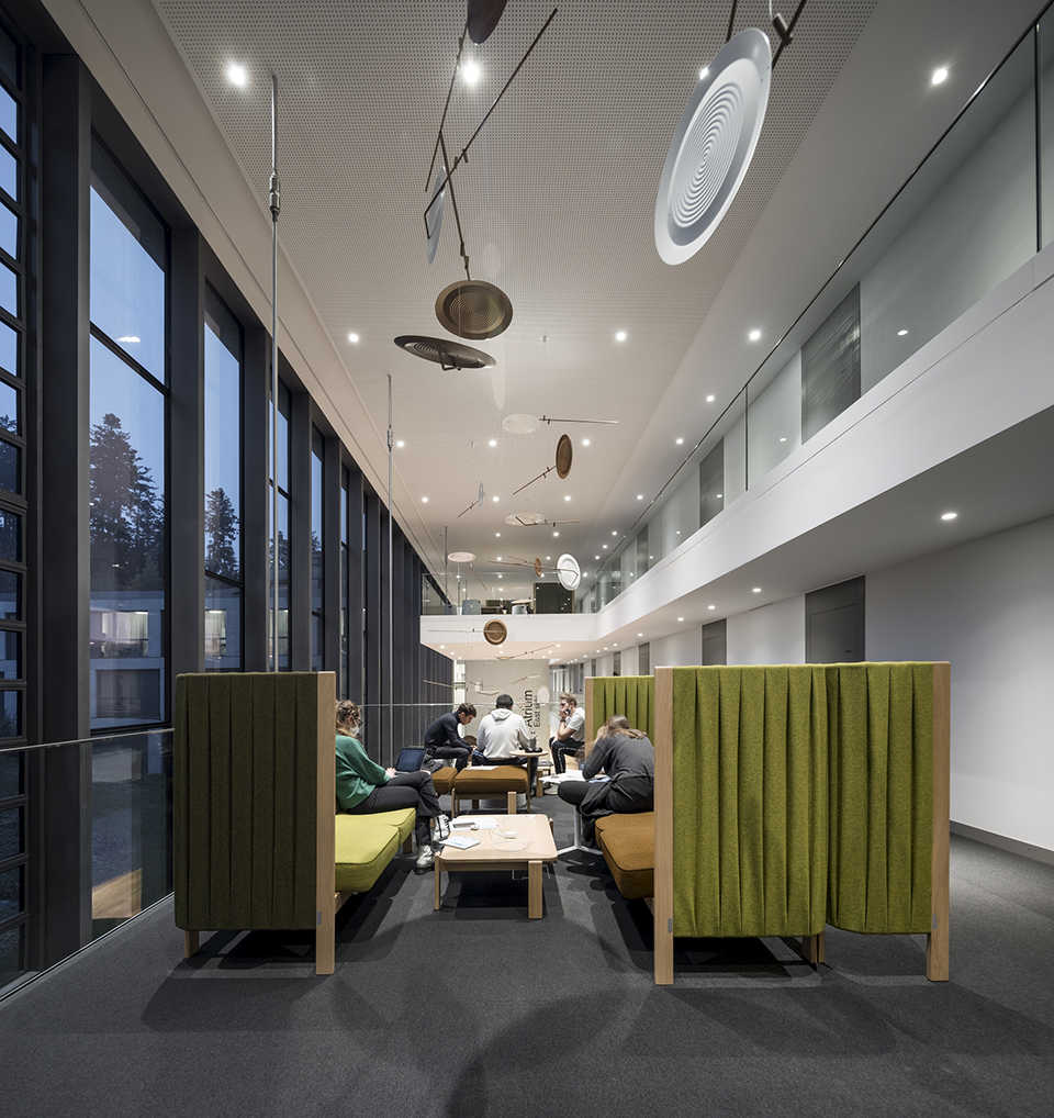 瑞士 EHL 酒店管理商学院丨IttenBrechbühl-51