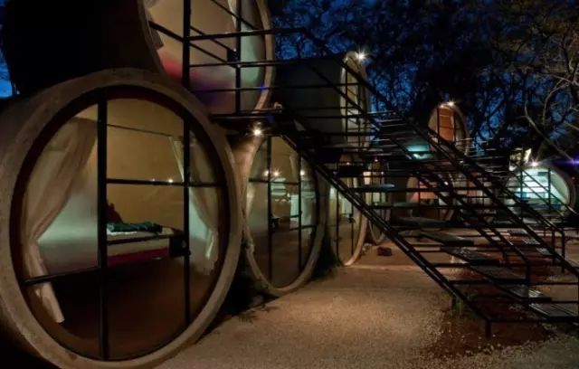 为了香港穷人不再蜗居，他们用水泥管做成了公寓-112