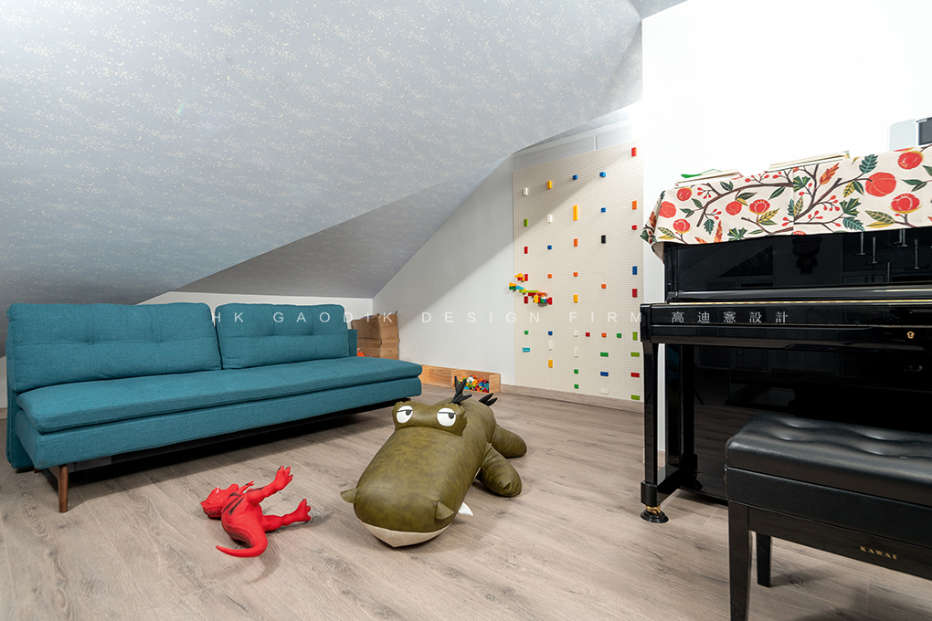 高迪愙实景 · 阁楼金色的生活理想-47