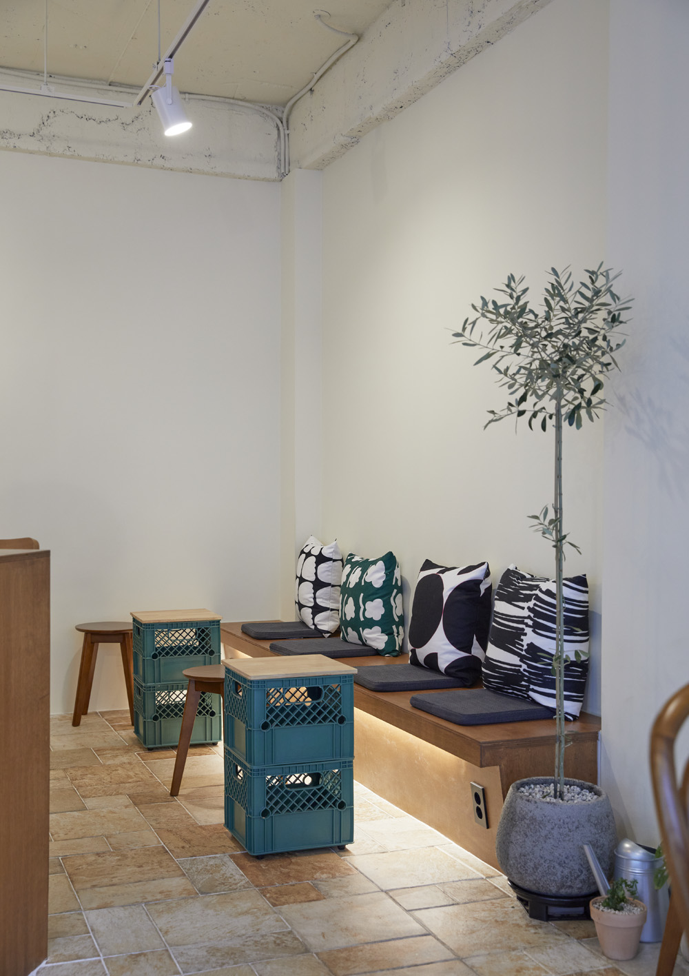 25 坪温暖简约风咖啡厅设计-16