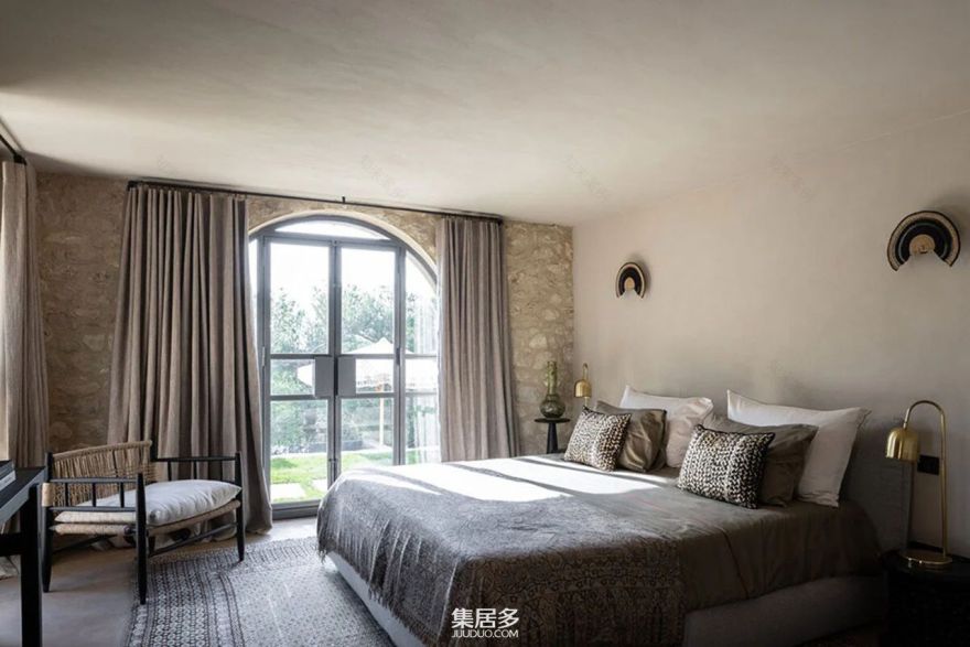 普罗旺斯山巅现代童话别墅丨法国-16