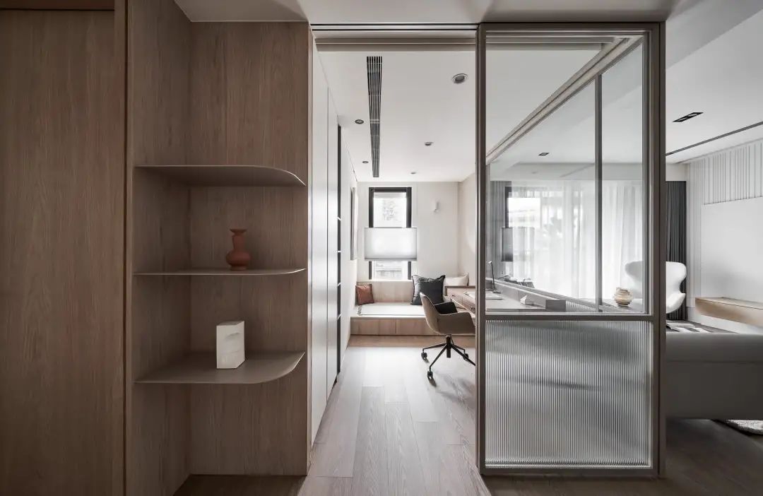 奶油色与白的优雅碰撞，岳蒙最新作品诠释空间魅力-18