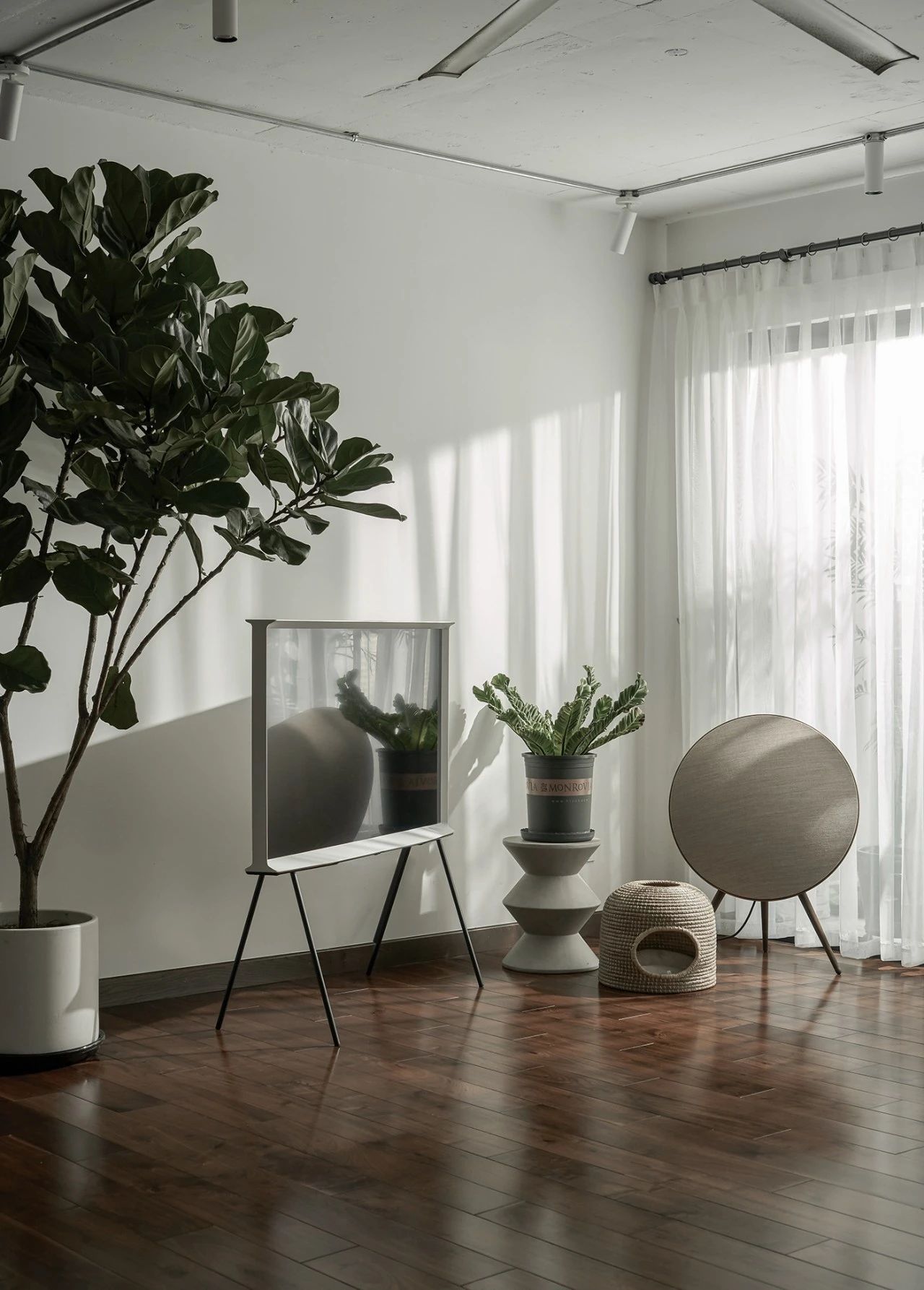 白色简约单身公寓室内设计丨注重人文情怀的现代室内设计社-18