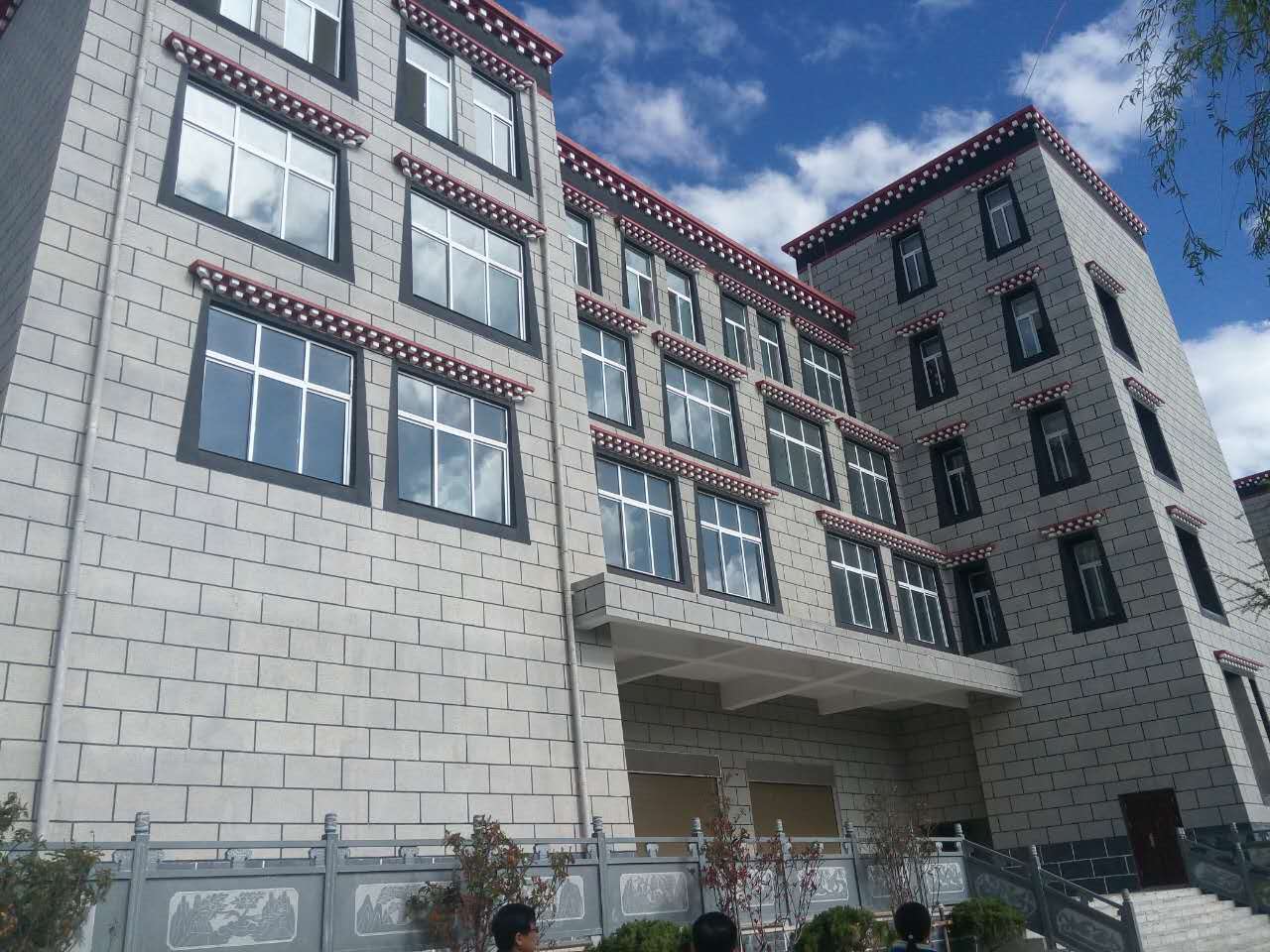 农产品交易中心蜕变，藏土风情大酒店瞩目问世-1