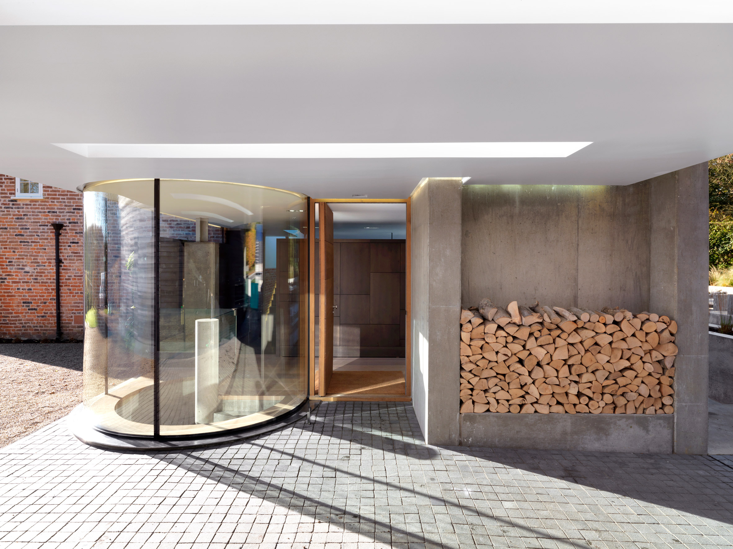 盖伊·霍拉韦建筑师打造现代乡村别墅,历史与时尚完美融合-28