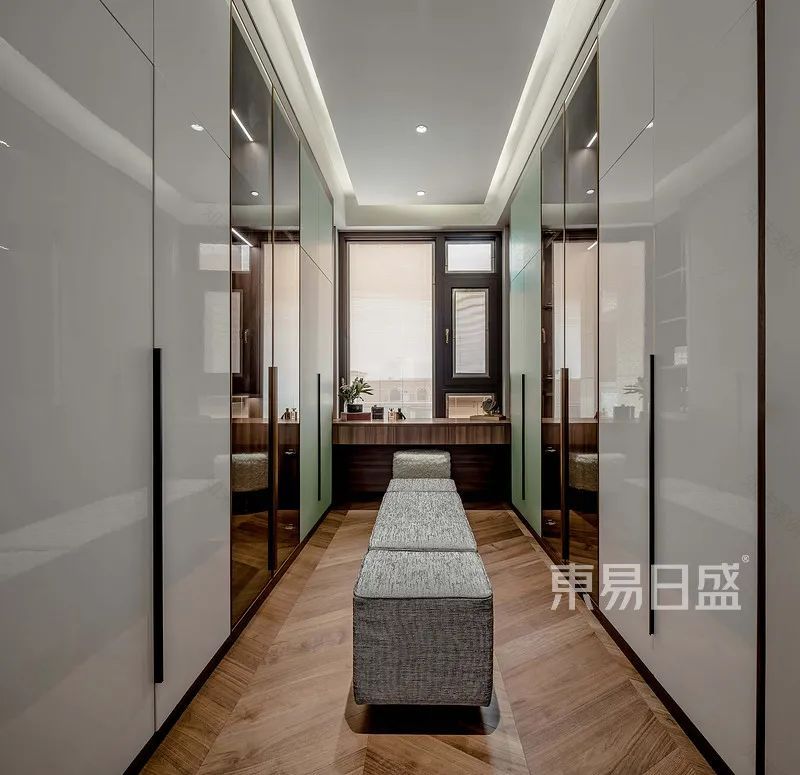 港式轻奢大平层设计-31