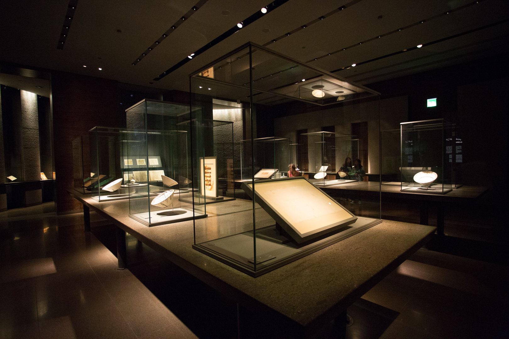 多哈伊斯兰艺术博物馆海外展柜项目丨卡塔尔多哈丨四川克里克展柜-8