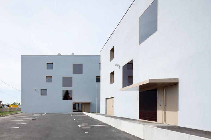 14套社会住房建设项目丨法国丨菲利普·查莱斯建筑工作室-2