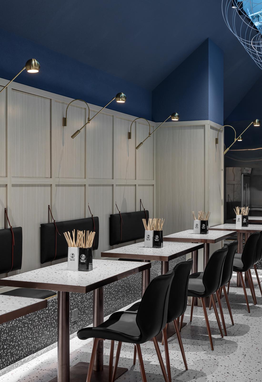 张凯锋丨快餐店丨嘟嘟经典面-0