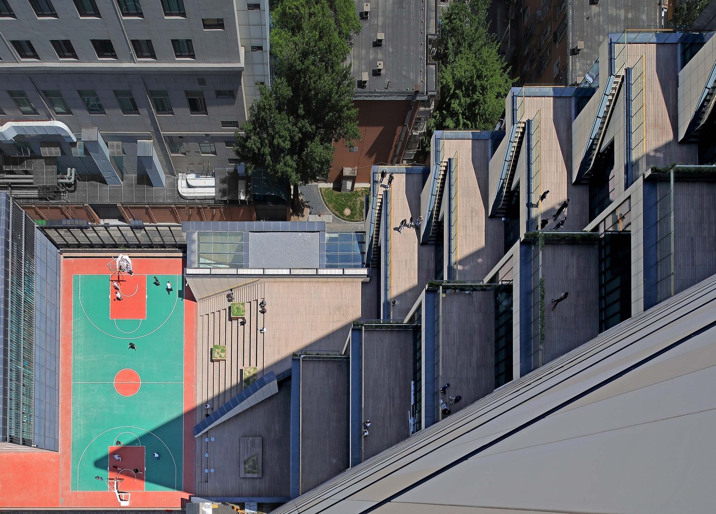 城市更新中的多功能办公空间——CADG 创新科研示范中心-39