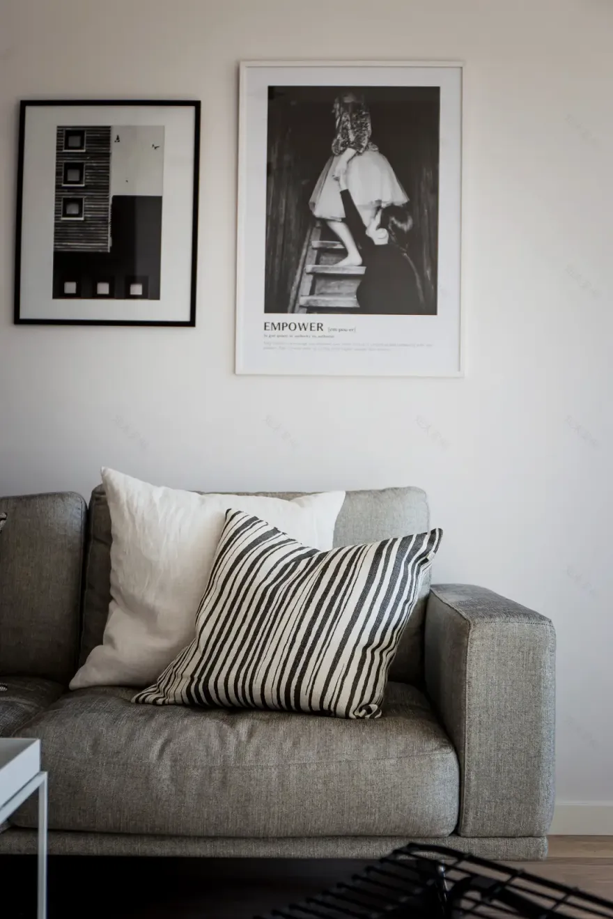 41 平米公寓巧用衣架做隔断-2