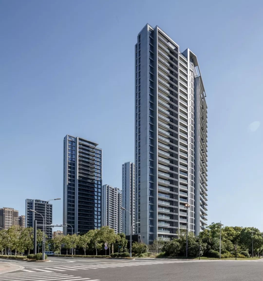 苏州壹号院 | 现代铝板立面塑造湖湾新居-19