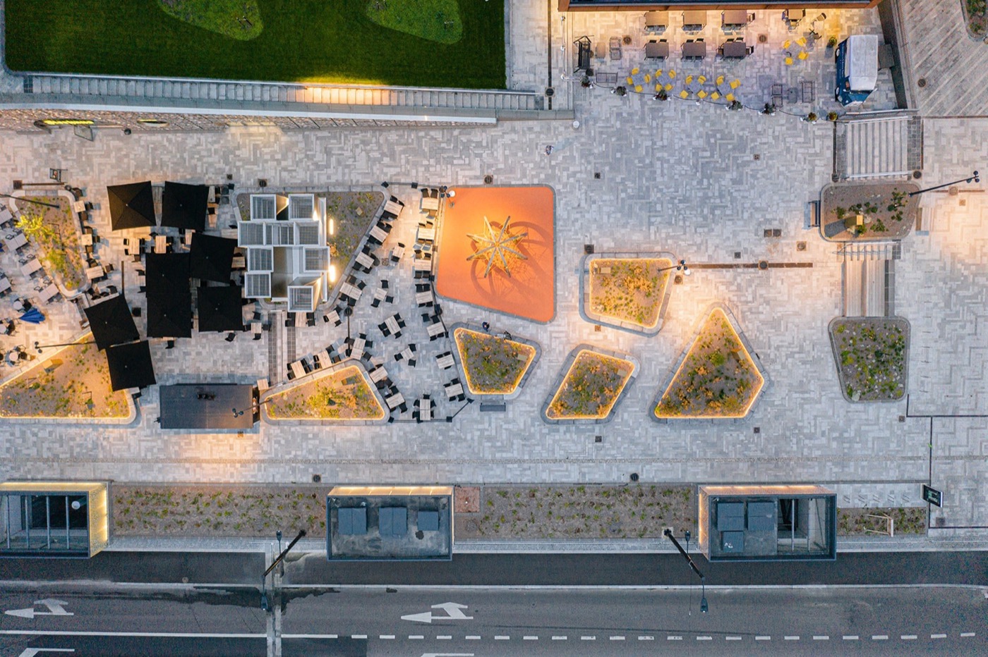 芬兰赫尔辛基 Tripla 购物中心绿色景观设计-14