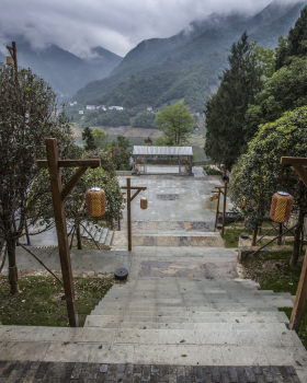 巴山坪上村“共享共治”式乡村公共空间设计