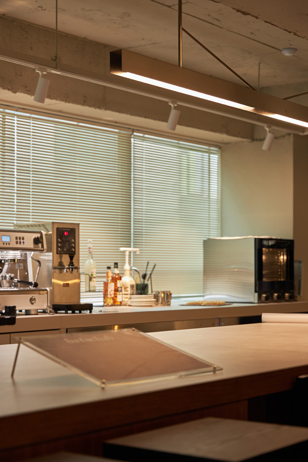 木质感卧室设计，打造温馨舒适空间-19