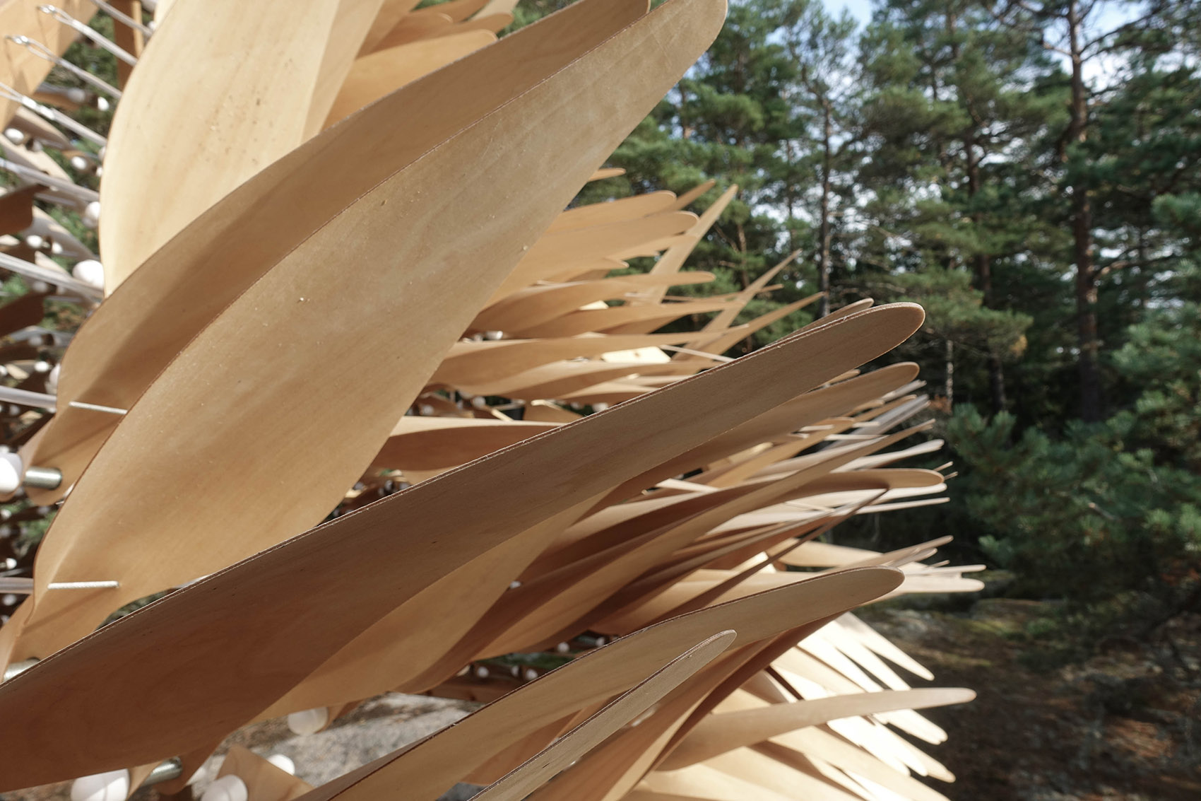 芬兰“颤抖的屋子”装置-10