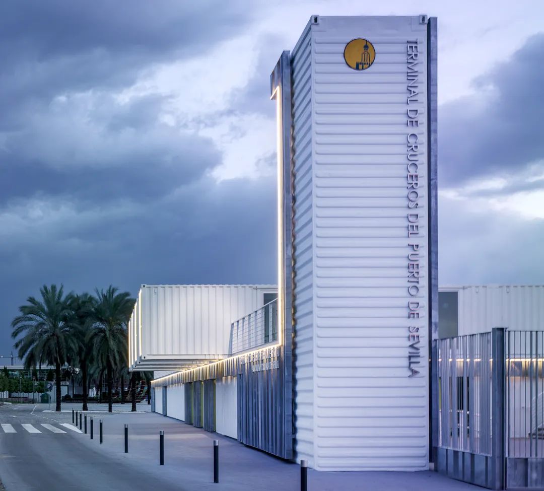 模块化集装箱码头,打造塞维利亚多功能游轮空间-27