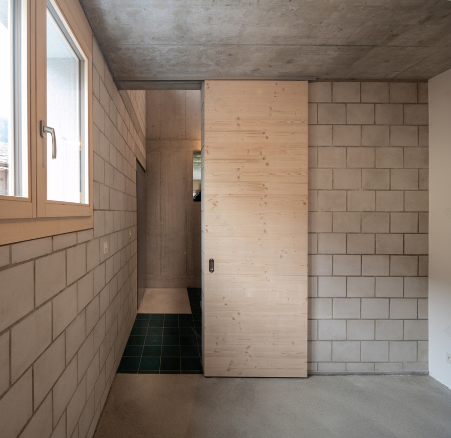 瑞士 Be· 村混凝土与木材结合的现代别墅设计丨studio SML-18