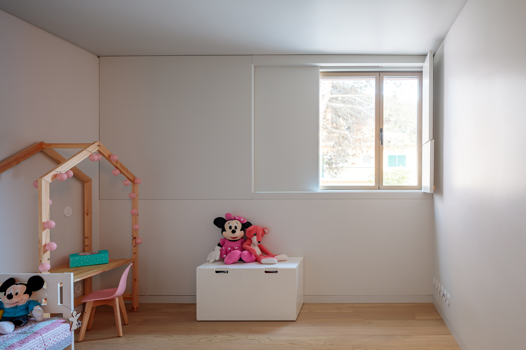 卡伊亚斯的房子丨Portugal丨João Caetano Arquitetura-29