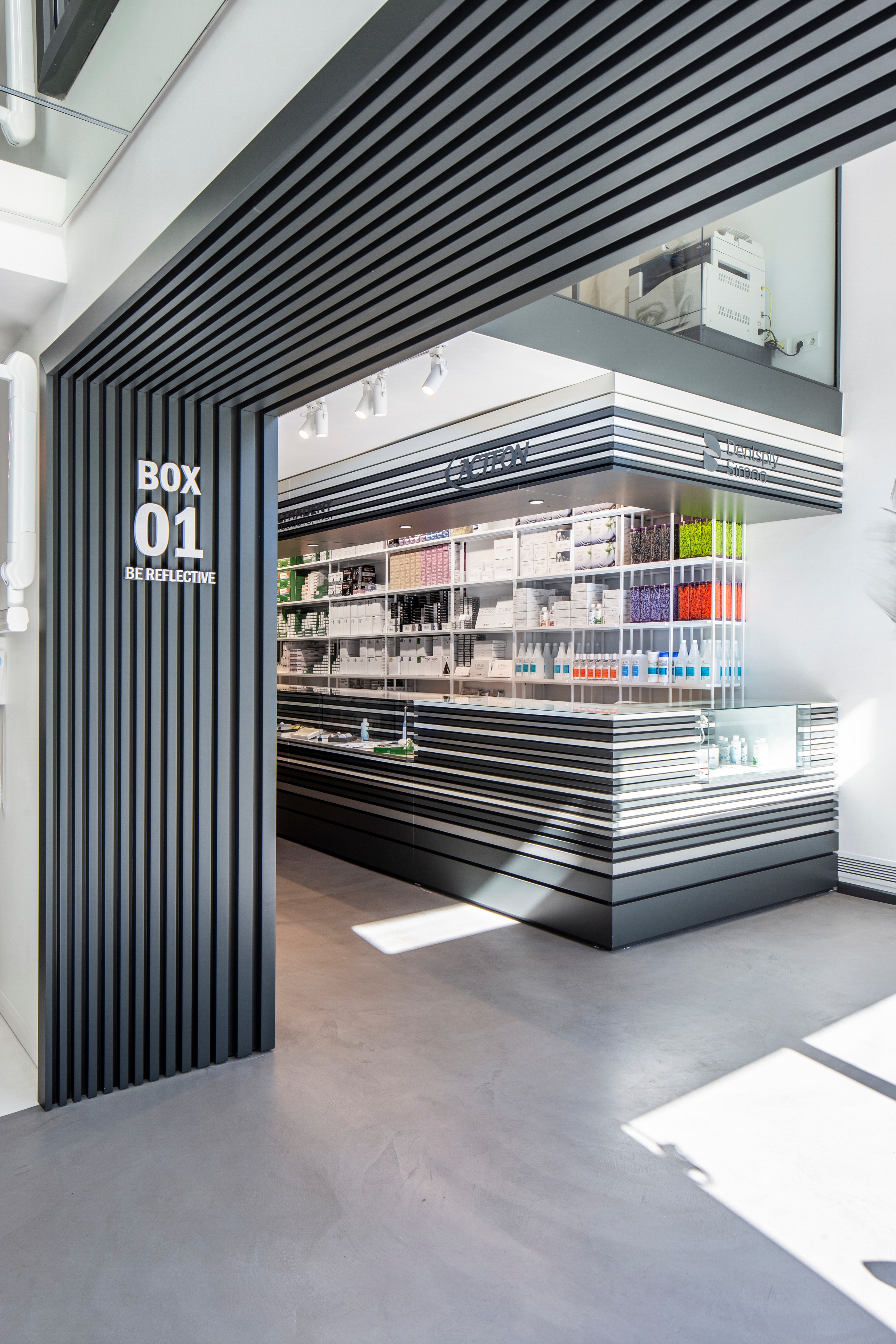 恰帕牙科展厅和商店-9