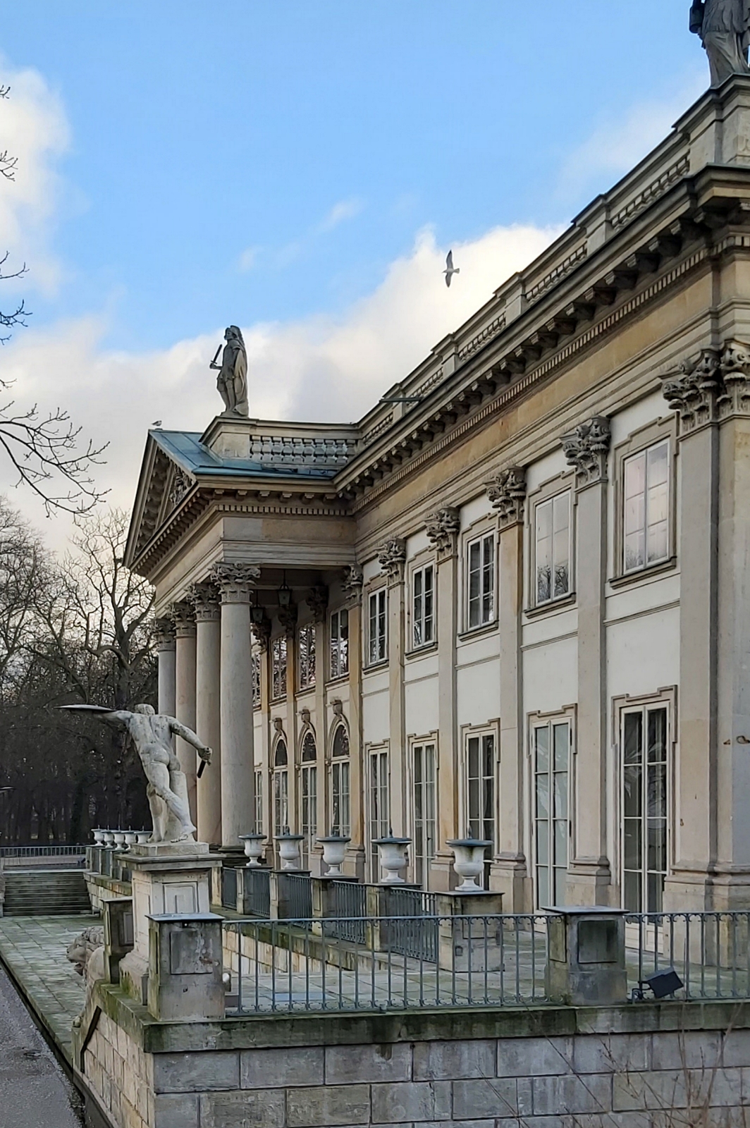 华沙皇家浴场公园内的岛屿宫丨波兰华沙丨蒂尔曼·冯·加默伦,多米尼克·梅林等-17