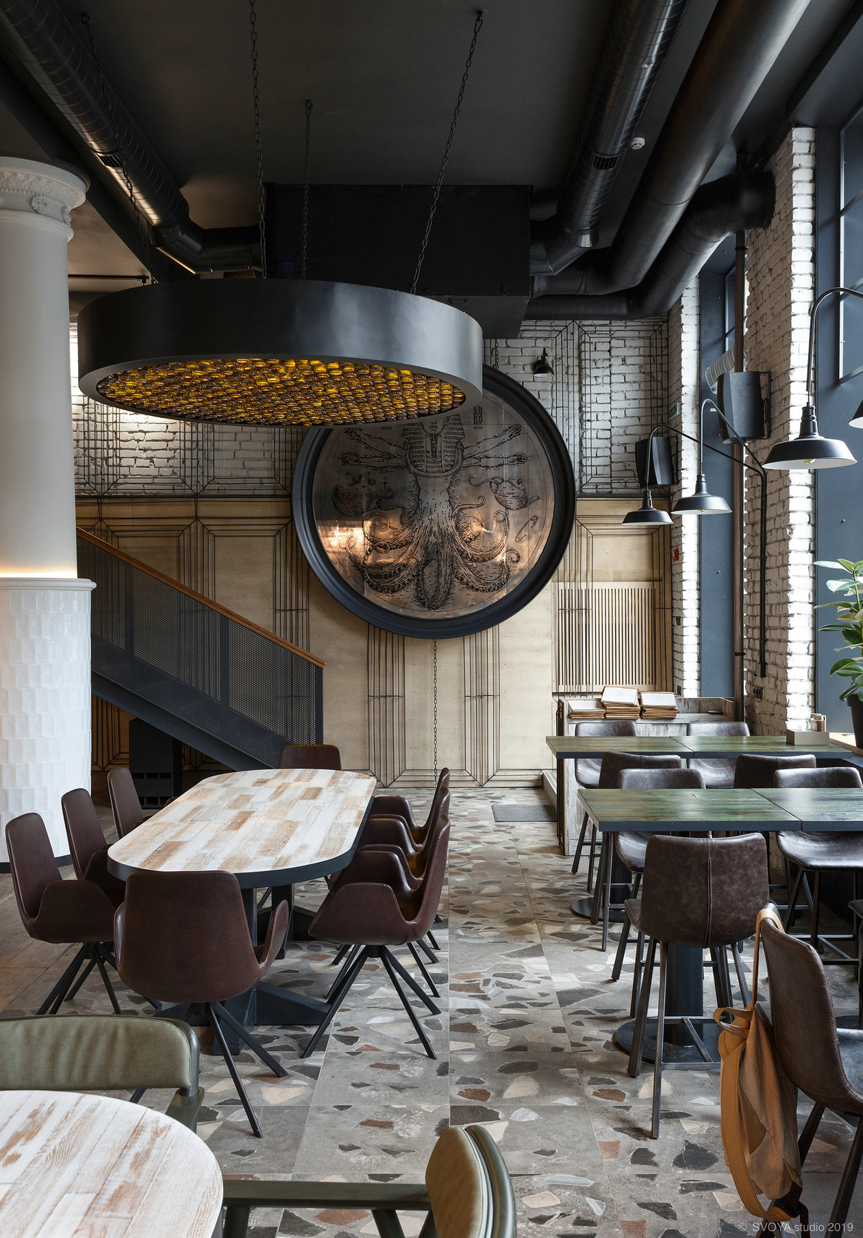 斯大林帝国建筑中的创新啤酒餐厅设计-22