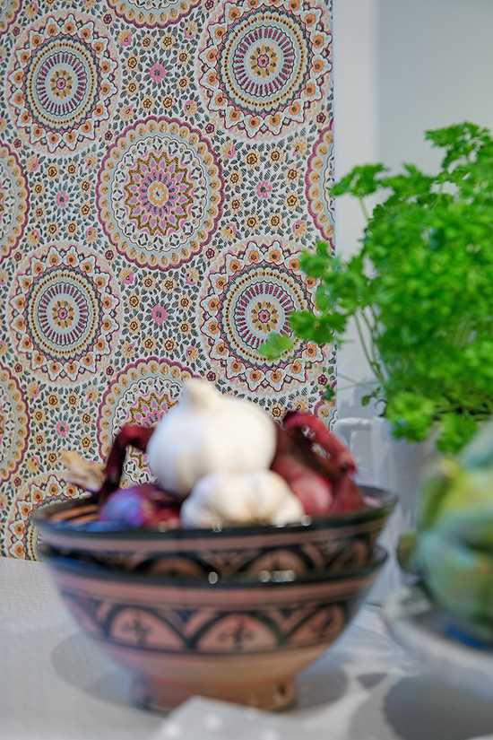 瑞典城市公寓的印花墙纸设计-19