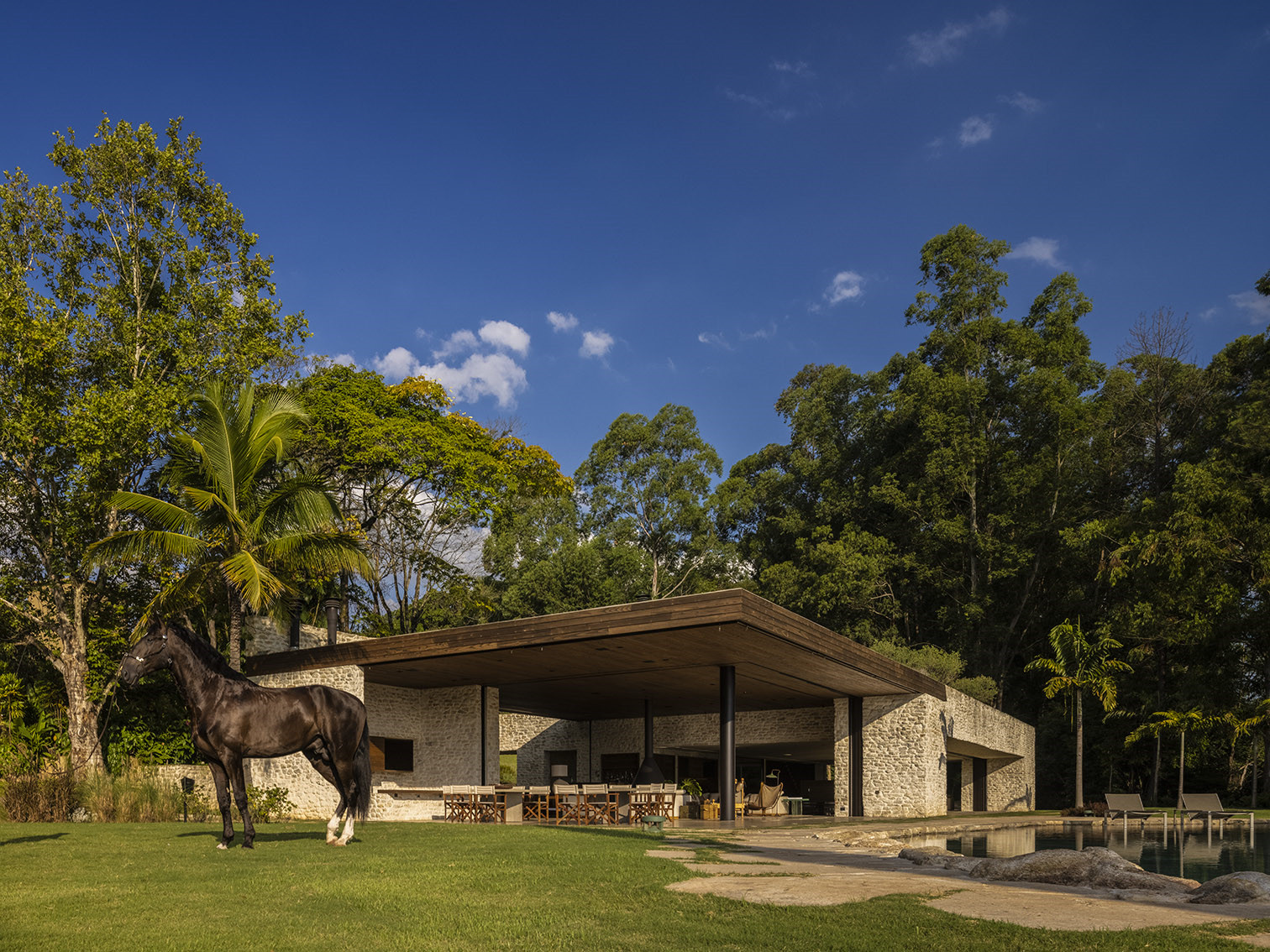 巴西 Coudelaria 凉亭与民宿丨Studio Arthur Casas-3